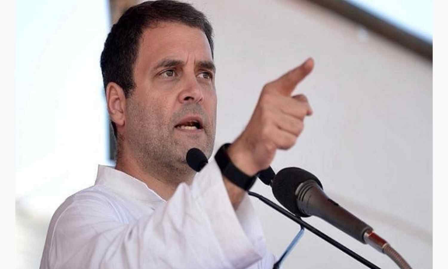 रोज़ नए जुमले और ज़ुल्म बंद करो, सीधे-सीधे कृषि क़ानून रद्द करो : राहुल गांधी रोज़ नए जुमले और ज़ुल्म बंद करो, सीधे-सीधे कृषि क़ानून रद्द करो : राहुल गांधी