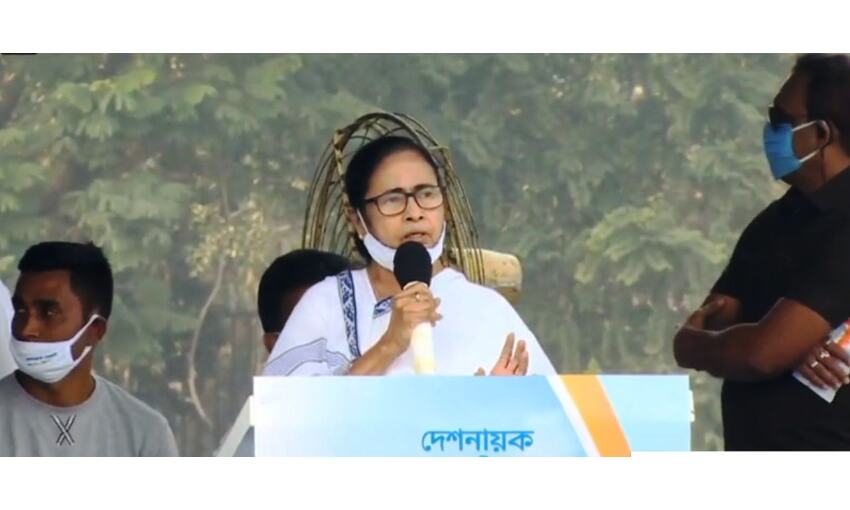 प्रधानमंत्री के दौरे से पहले ममता बनर्जी ने पद यात्रा निकल किया शक्ति प्रदर्शन