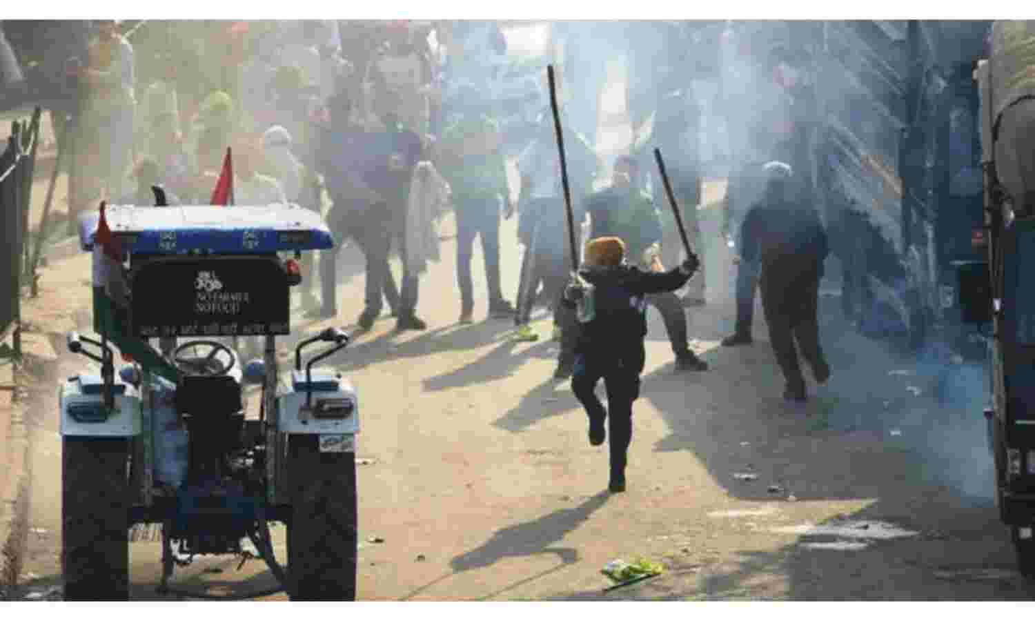 दिल्ली हिंसा के आरोप में 93 लोग गिरफ्तार, किसान नेताओं के खिलाफ मामला दर्ज