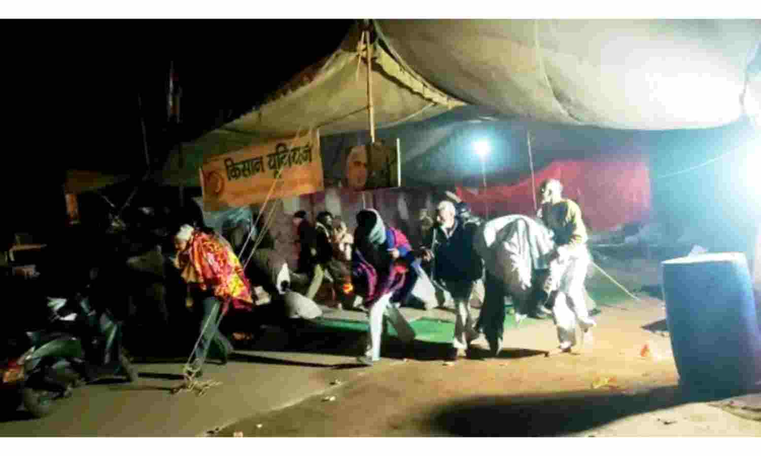 बड़ौत में किसान आंदोलन समाप्त, पुलिस ने खदेड़ा