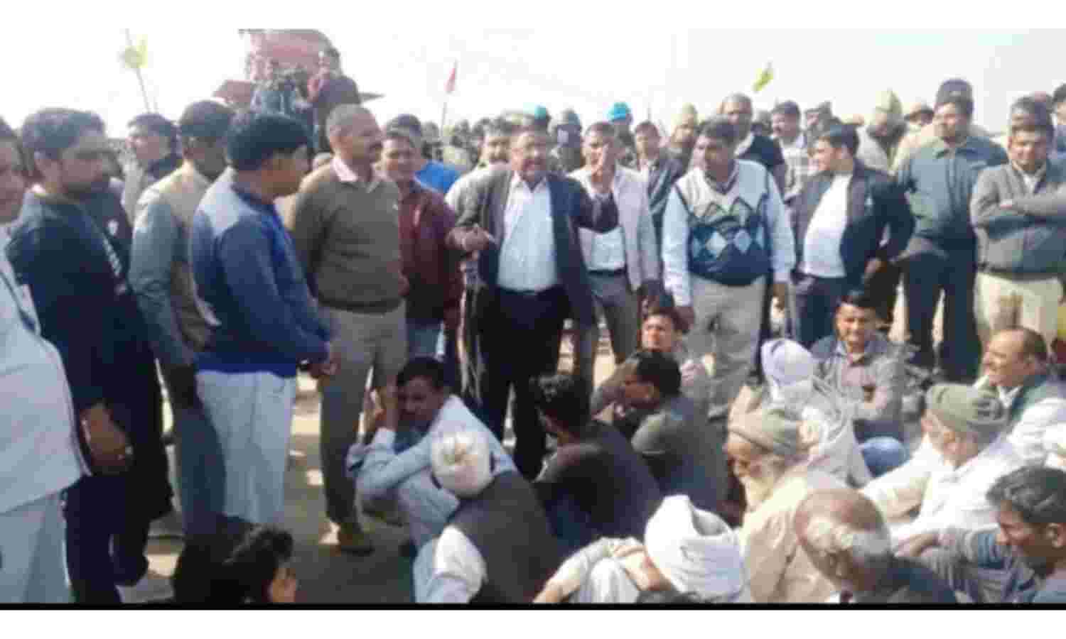 सिंघु बॉर्डर से शाहजहां बॉर्डर तक लगे नारे तिरंगे का अपमान नहीं सहेगा हिंदुस्तान