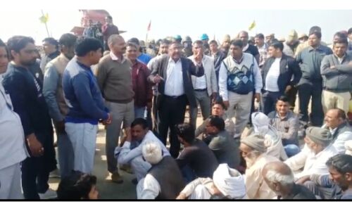 सिंघु बॉर्डर से शाहजहां बॉर्डर तक लगे नारे तिरंगे का अपमान नहीं सहेगा हिंदुस्तान