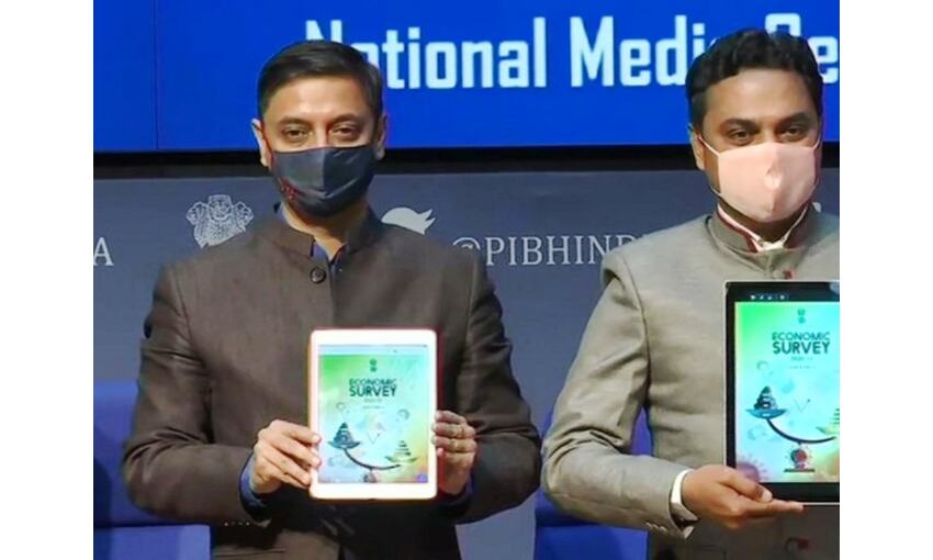 वित्त मंत्री ने पेश किया आर्थिक सर्वेक्षण, वित्तीय वर्ष 2022 में जीडीपी 11% रहने की उम्मीद वित्त मंत्री ने पेश किया आर्थिक सर्वेक्षण, वित्तीय वर्ष 2022 में जीडीपी 11% रहने की उम्मीद