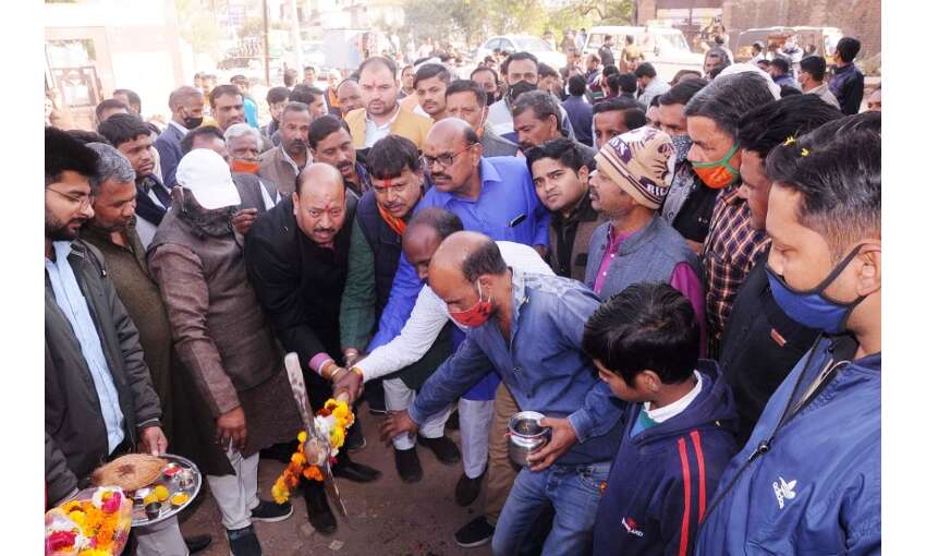 ग्वालियर में ऊर्जा मंत्री तोमर ने विकास कार्यों का किया भूमिपूजन