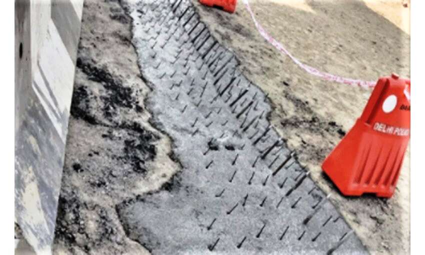 पुलिस ने सिंघु, टिकरी बॉर्डर से दिल्ली के मार्ग में बिछाई कीलें, बंद किये रास्ते