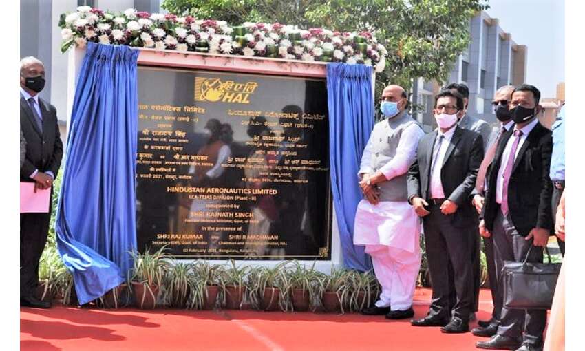 आत्मनिर्भर बन सीमा और अपने स्वाभिमान की सुरक्षा करेंगे : रक्षामंत्री