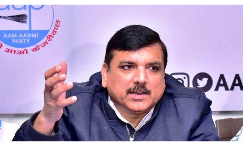 आम आदमी पार्टी के संजय सिंह सहित तीनों सांसद राज्यसभा से दिन भर के लिए निलंबित