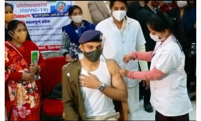 प्रदेश में वैक्सीनेशन का दूसरा चरण शुरू, एडीजी ने लगवाया टीका