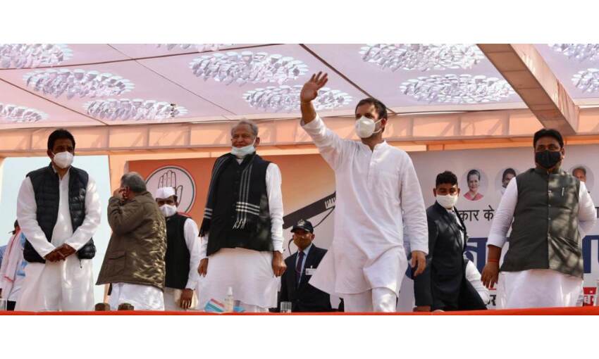 केंद्र सरकार कृषि ढांचों को तोड़ना चाहती है : राहुल गांधी