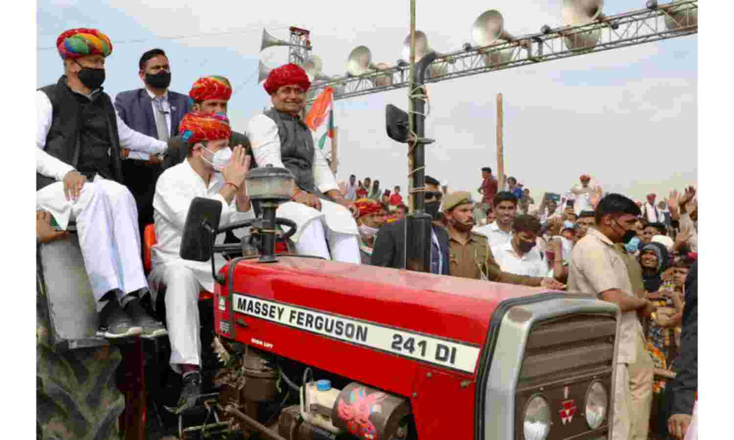 राहुल गांधी ने किसान रैली में चलाया ट्रेक्टर, सरकार पर लगाए आरोप
