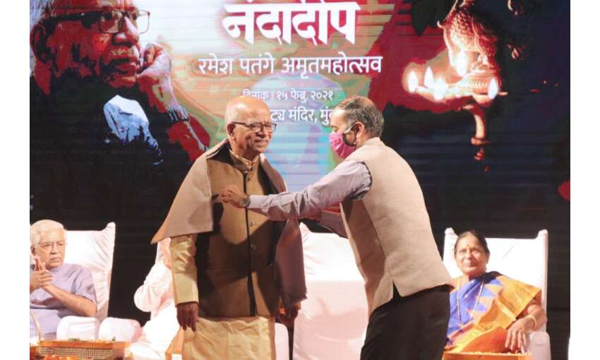 Photo/सामाजिक समरसता के नायक, मूर्धन्य पत्रकार, रमेश पतंगे जी हुए सम्मानित, देखें तस्वीरें