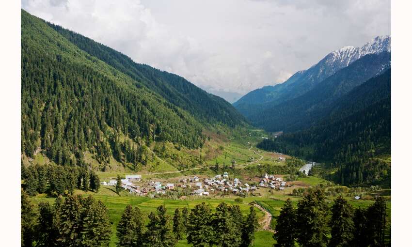 जम्मू-कश्मीर  में भूकंप के झटके, लोग घरों से बाहर आये