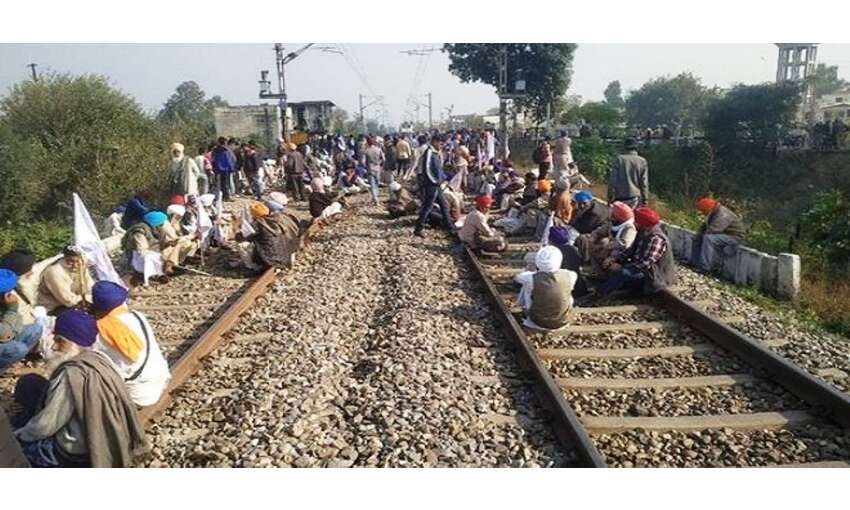 देश भर में फ्लॉप रहा रेल रोको अभियान, दिखा नगण्य असर : रेल प्रशासन