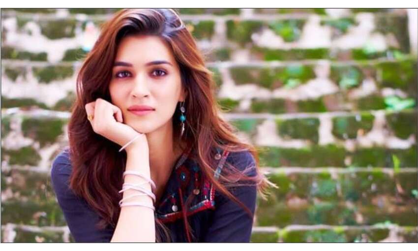 कृति सेनन ने पूरी की फिल्म बच्चन पांडे की शूटिंग, 2022 में होगी रिलीज