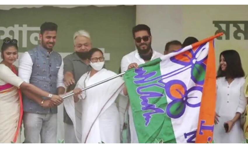 क्रिकेटर मनोज तिवारी ने थमा तृणमूल का साथ, कहा - नई यात्रा की शुरुआत