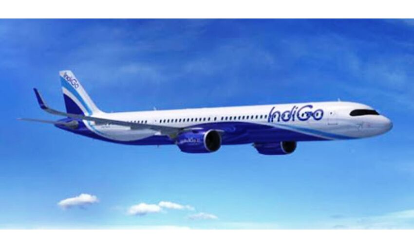 कराची में भारतीय विमान की हुई आपातकालीन लैंडिंग, नहीं बची यात्री की  जान