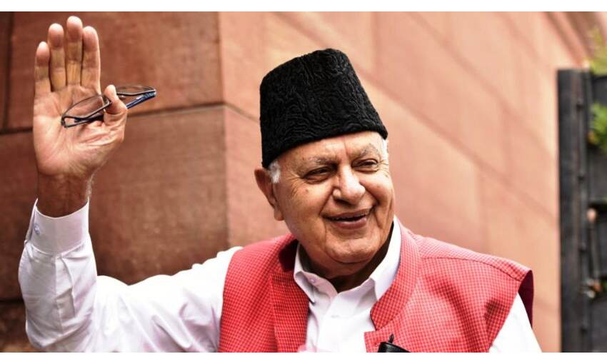 SC ने अब्दुल्ला के खिलाफ लगी PIL ख़ारिज की, कहा - सरकार से अलग राय रखना देशद्रोह नहीं SC ने अब्दुल्ला के खिलाफ लगी PIL ख़ारिज की, कहा - सरकार से अलग राय रखना देशद्रोह नहीं