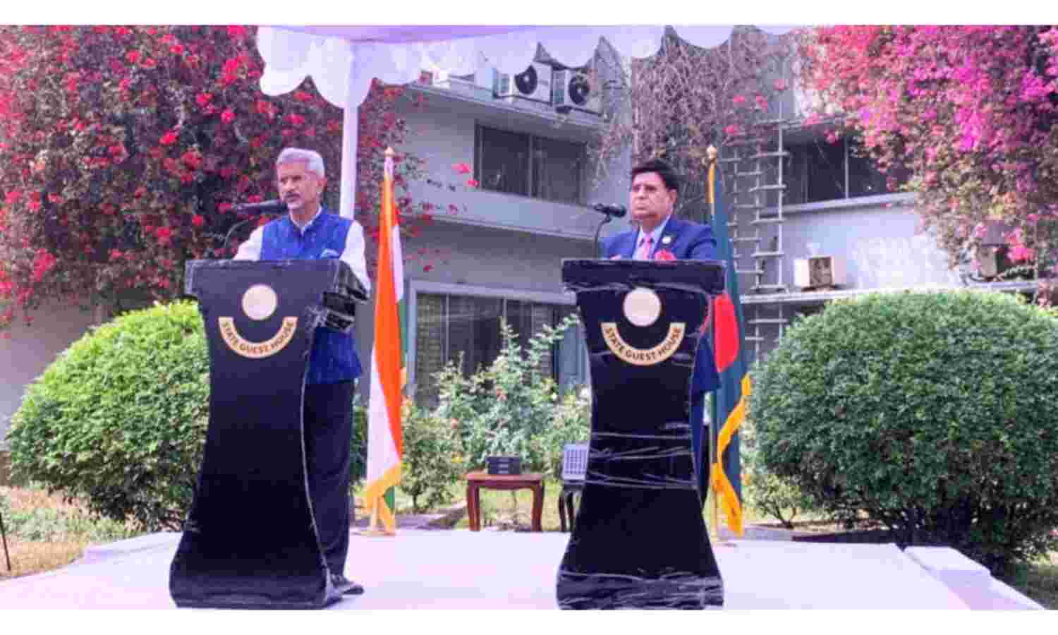 विदेशमंत्री जयशंकर बांग्लादेश दौरे पर ढाका पहुंचे, द्विपक्षीय मुद्दों पर करेंगे चर्चा