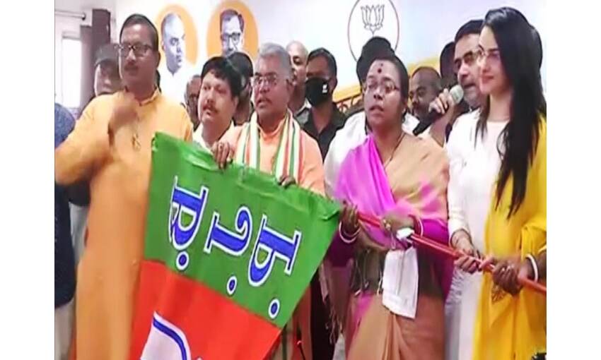 टीएमसी की हबीबपुर से घोषित उम्मीदवार सरला मुर्मू सहित 5 विधायक भाजपा में शामिल