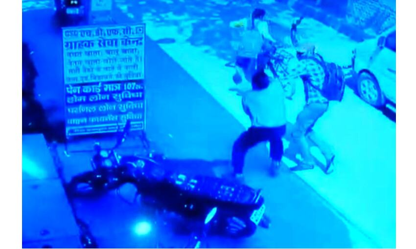 मुरैना में एसपी के बंगले के पास एटीएम कैश वैन को लूटने का प्रयास