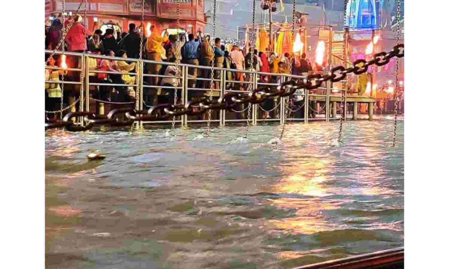 हरिद्वार कुंभ में शिवरात्रि पर हुआ पहला शाही स्नान, मुख्यमंत्री रावत  पहुंचे हरकी पौड़ी