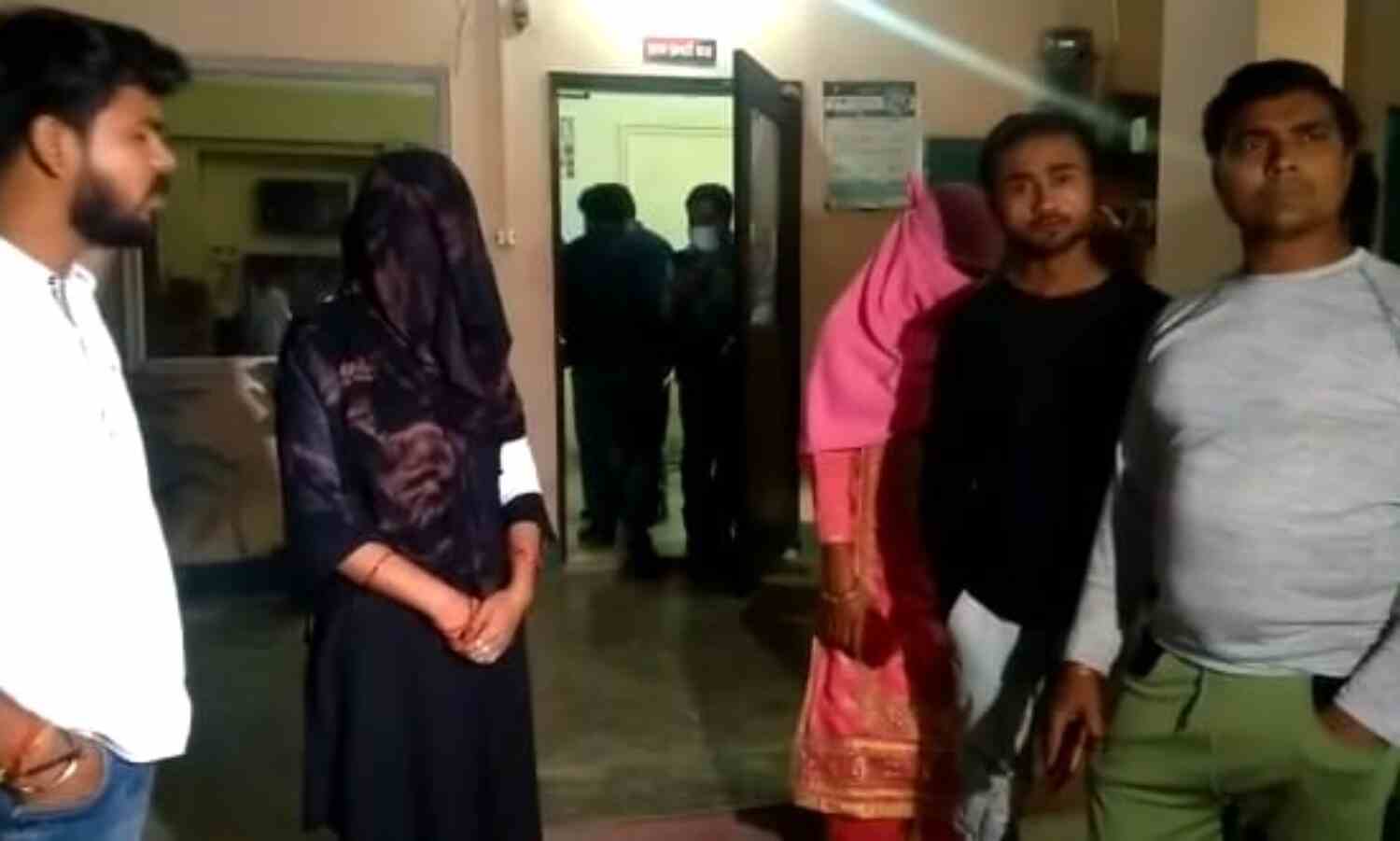 मस्जिद के इमाम ने झाड़-फूंक के बहाने घर में घुस महिला से किया रेप का प्रयास, आरोपी गिरफ्तार