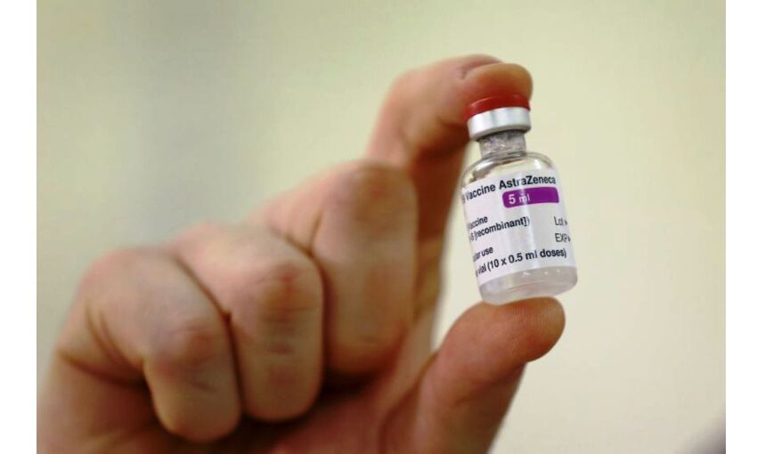 आयरलैंड में एस्ट्रोजेनेका वैक्सीन पर लगी रोक, ब्लड क्लॉटिंग के मामले आये सामने