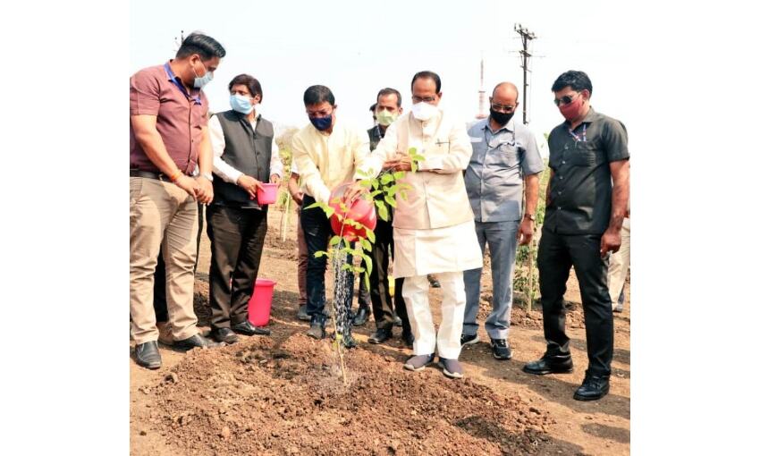 कोरोना की रोकथाम के लिए आवश्यकता पड़ने पर सख्त कदम उठाएंगे : मुख्यमंत्री