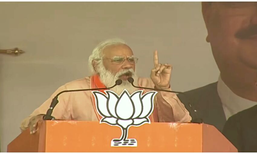 पुरुलिया में पीएम ने ममता सरकार पर साधा निशाना, कहा - भाजपा की सरकार आना तय