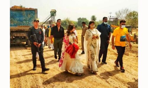 जन्मभूमि परिसर से प्रारभ हुई रामसेतु फिल्म की शूटिंग..