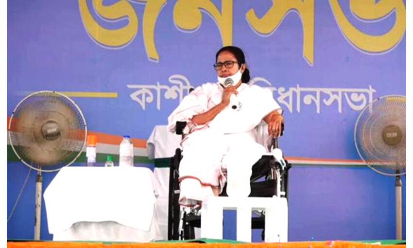 प. बंगाल में जमीन खिसकती देख ममता बनर्जी को भाजपा विरोधी दलों की आई याद, पत्र लिखकर मांगा समर्थन