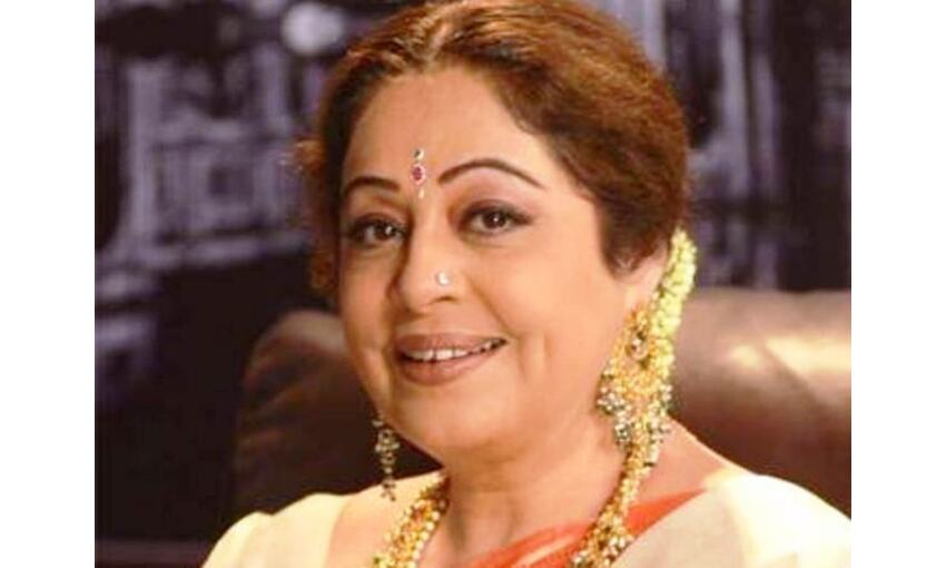 फिल्म अभिनेत्री किरण खेर को हुआ कैंसर, अनुपम खेर ने किया ट्वीट