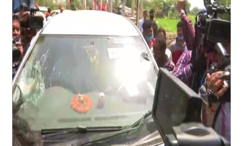 नंदीग्राम में शुभेंदु अधिकारी के काफिले पर हमला, सियासी पारा चढ़ा