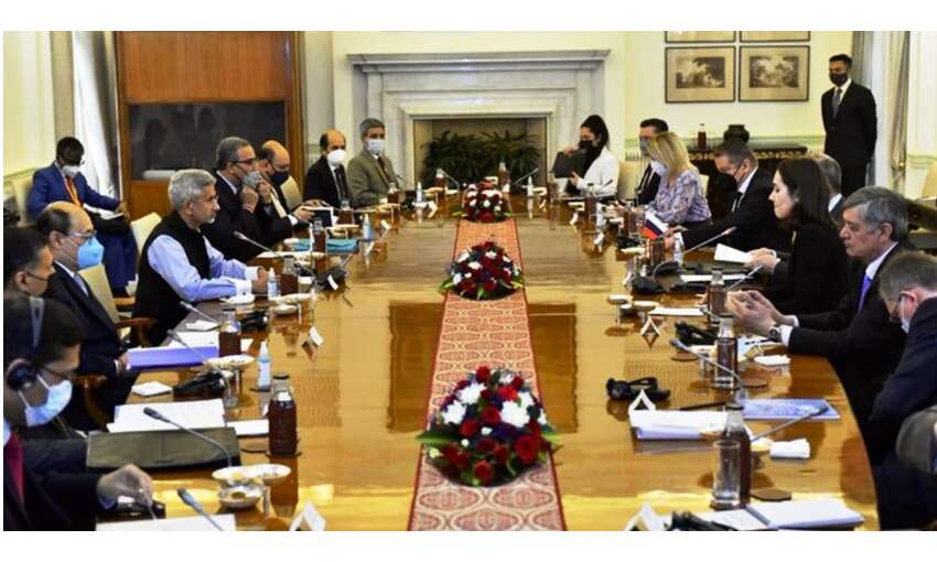 रूस का चीन के साथ सैन्य संबंध बनाने से इंकार, कहा - इस मामले में भारत और हमारी सोच एकसमान