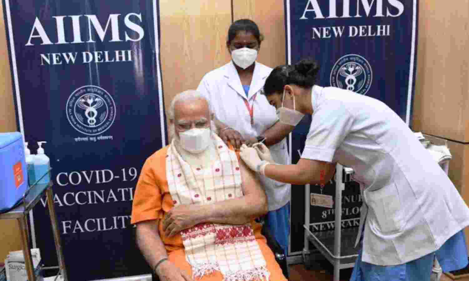 प्रधानमंत्री नरेंद्र मोदी ने वैक्सीन का दूसरा डोज लगवाया प्रधानमंत्री नरेंद्र मोदी ने वैक्सीन का दूसरा डोज लगवाया