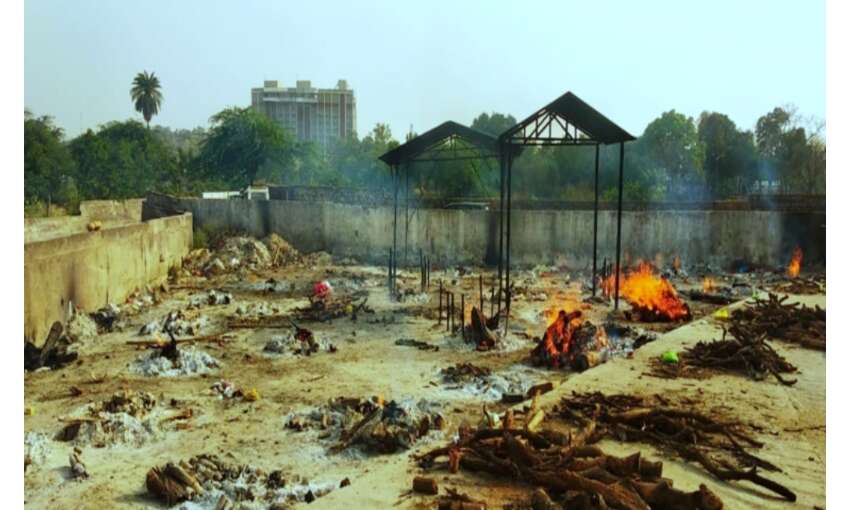 भोपाल में विश्राम घाट पर दिखा भयावह नजारा, 1 दिन में 41 कोरोना मरीजों का हुआ अंतिम संस्कार