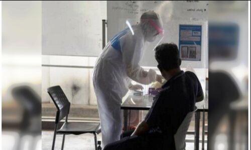 देश में कोरोना के 1.31 लाख नए मामले, 780 लोगों की मौत देश में कोरोना के 1.31 लाख नए मामले, 780 लोगों की मौत