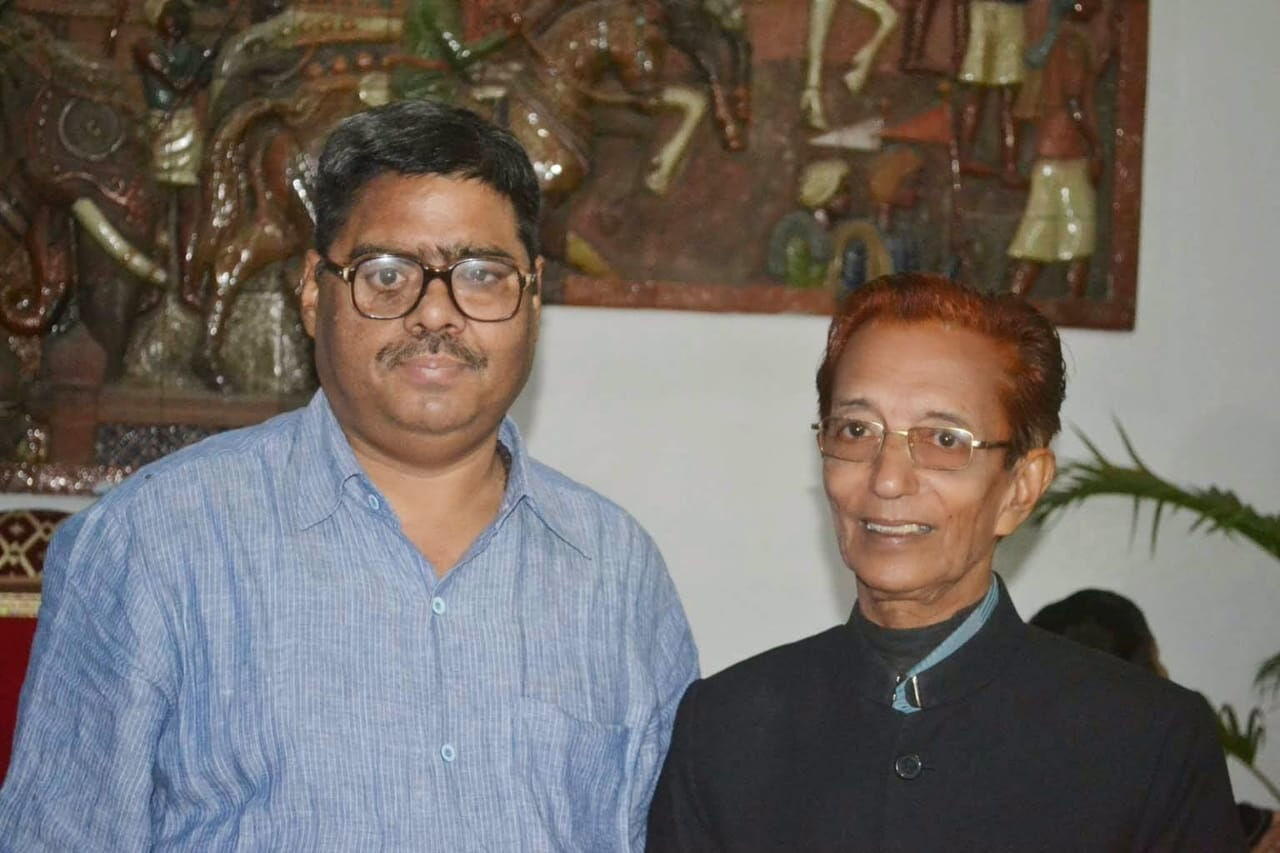 लखनऊ के आंचल में मोहब्बत के फूल खिलाने और फरिश्तों का पता ढूंढने वाले डॉ. योगेश प्रवीन अब नहीं मिलेंगे