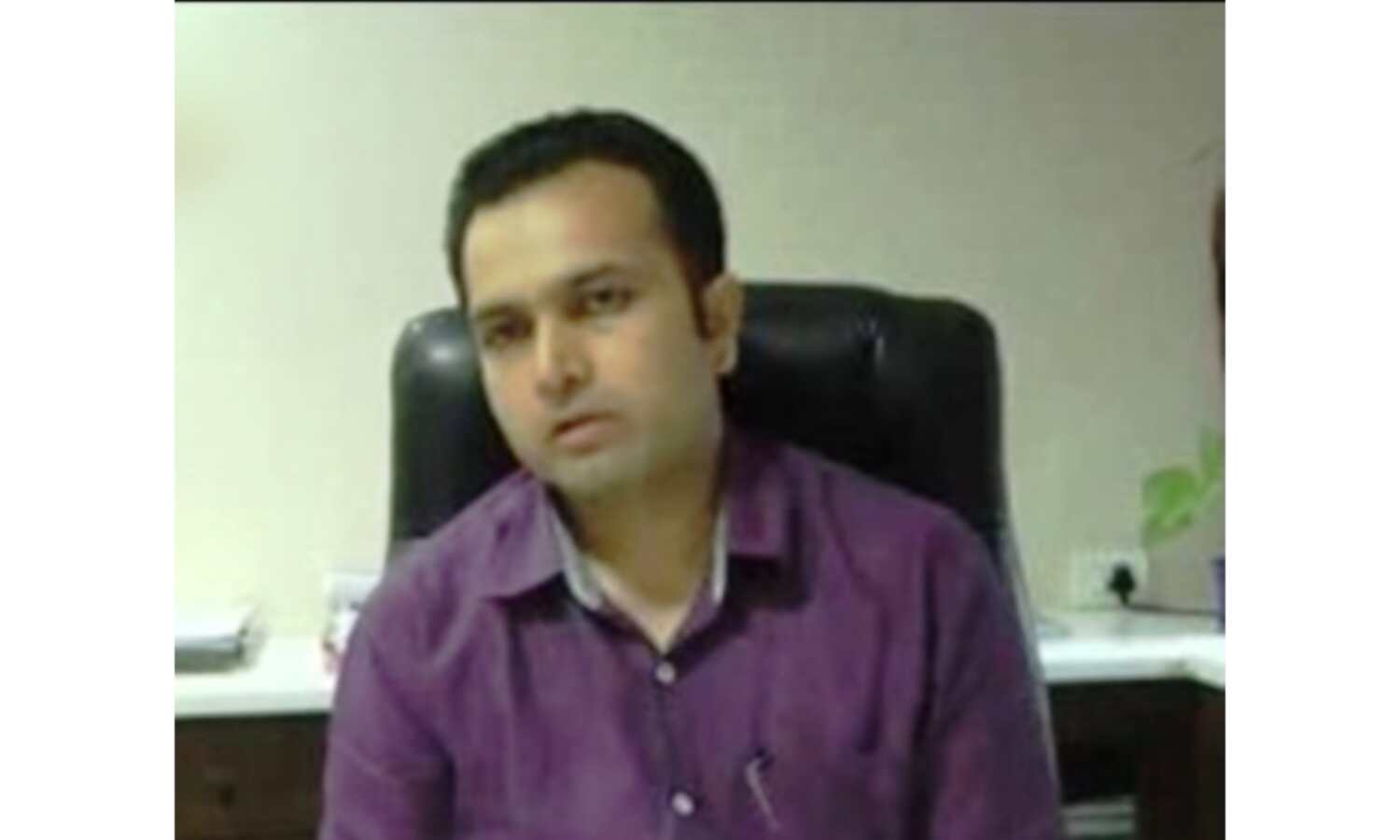 कोरोना संक्रमण के बीच बड़ी प्रशासनिक कार्यवाही, आकाश त्रिपाठी बने नए स्वास्थ्य आयुक्त कोरोना संक्रमण के बीच बड़ी प्रशासनिक कार्यवाही, आकाश त्रिपाठी बने नए स्वास्थ्य आयुक्त