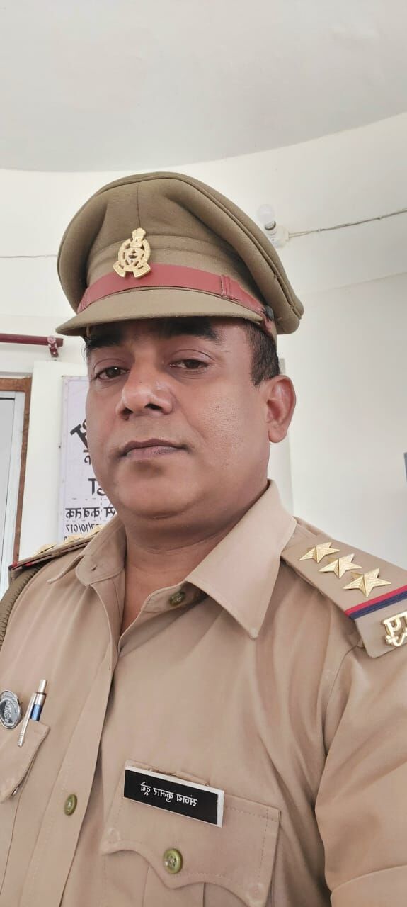 एक इंस्पेक्टर ऐसा जो अब तक बदल चुका प्रदेश के डेढ़ सौ थानों की सूरत एक इंस्पेक्टर ऐसा जो अब तक बदल चुका प्रदेश के डेढ़ सौ थानों की सूरत