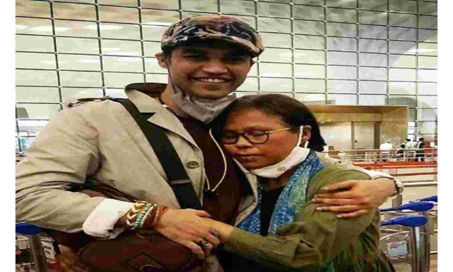 इरफान के बेटे बाबिल को आई पिता की याद, माँ सुतापा ने लिखी भावुक कविता