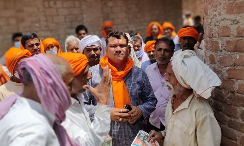 औरैया: भाजपा प्रत्याशी प्रियंका दुबे के समर्थन में उमड़ा जनसैलाब