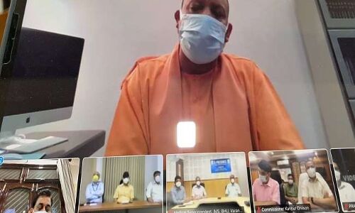 उत्तर प्रदेश में ऑक्सीजन संकट पर CM योगी  नाराज