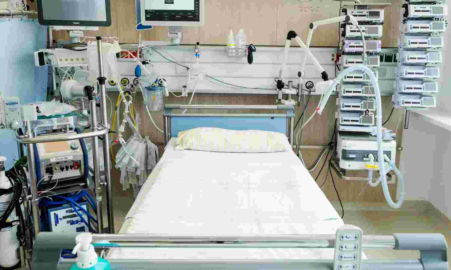 तीन कोविड अस्पतालों के 24 से अधिक वेंटिलेटर फांक रहे धूल !