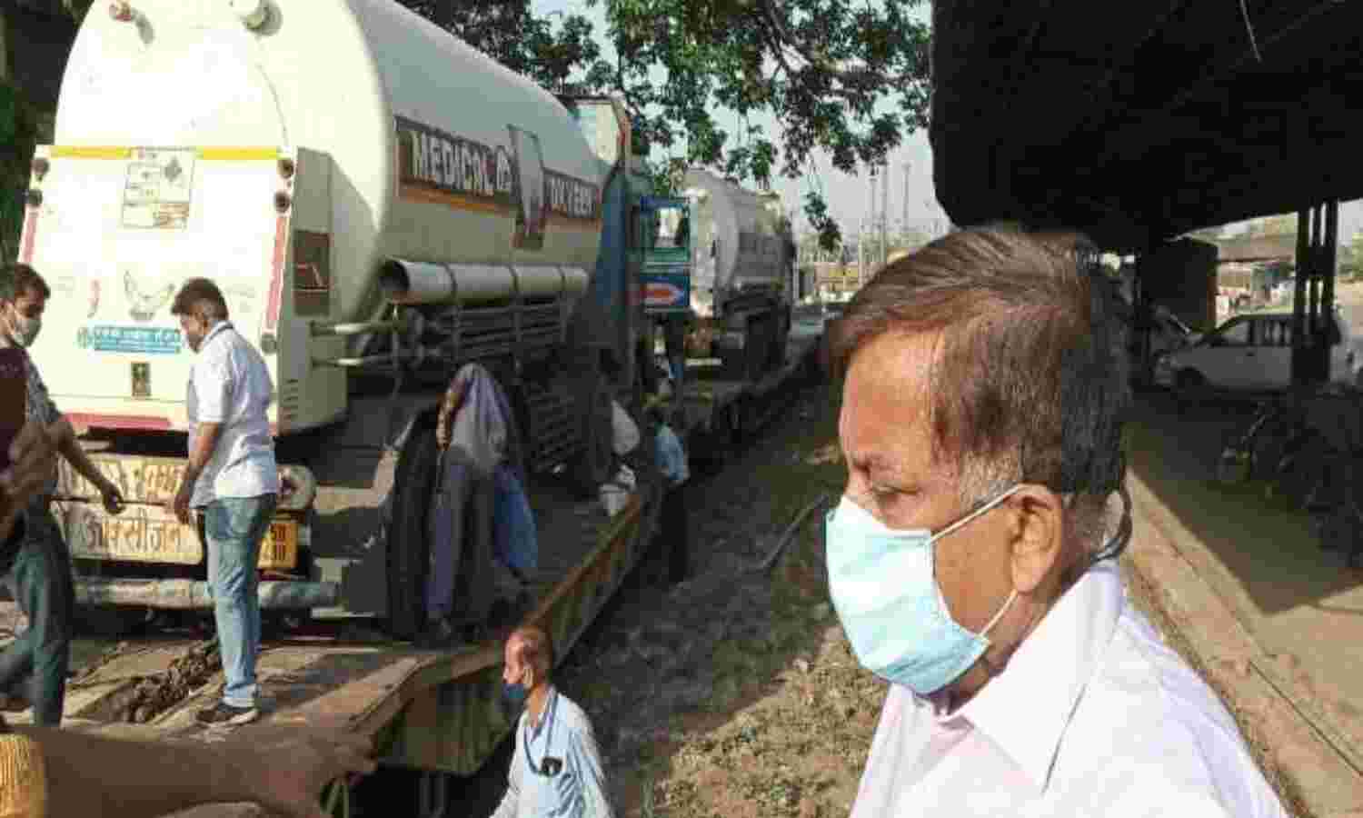 उत्तर प्रदेश के शहरों में अब हवाई जहाज से की जाएगी ऑक्सीजन की आपूर्ति