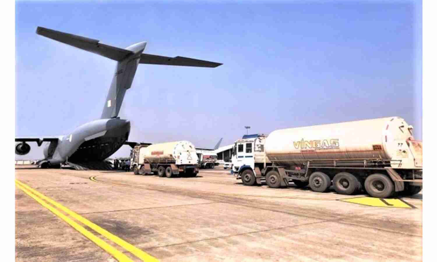 आपदा के समय लाइफलाइन बनी वायुसेना, विदेश से लेकर देश के हर कोने में पंहुचा रही कंटेनर