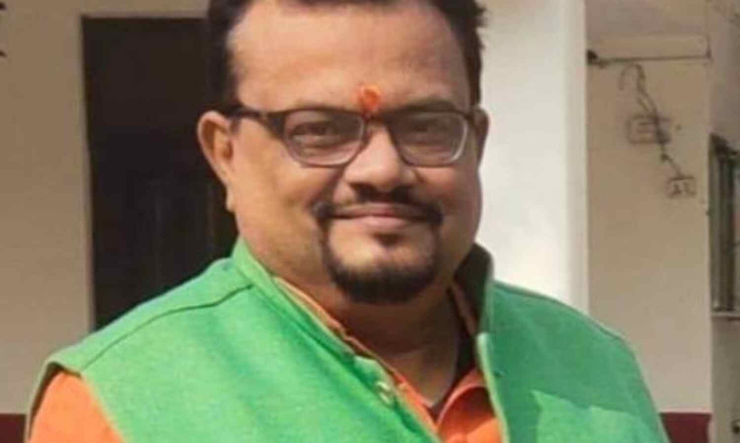 बहराइच: डॉ. विवेक दीक्षित का कोरोना से निधन, श्रद्धांजलि देने उमड़े लोग