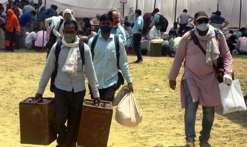 सीतापुर: आज मतदाता बनेगें विधाता, पेटियों में बंद होगा प्रत्याशियों का भाग्य