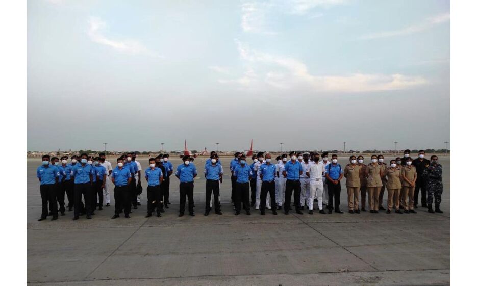 अहमदाबाद के PM Corona care अस्पताल में नौसेना के डॉक्टर्स करेंगे इलाज