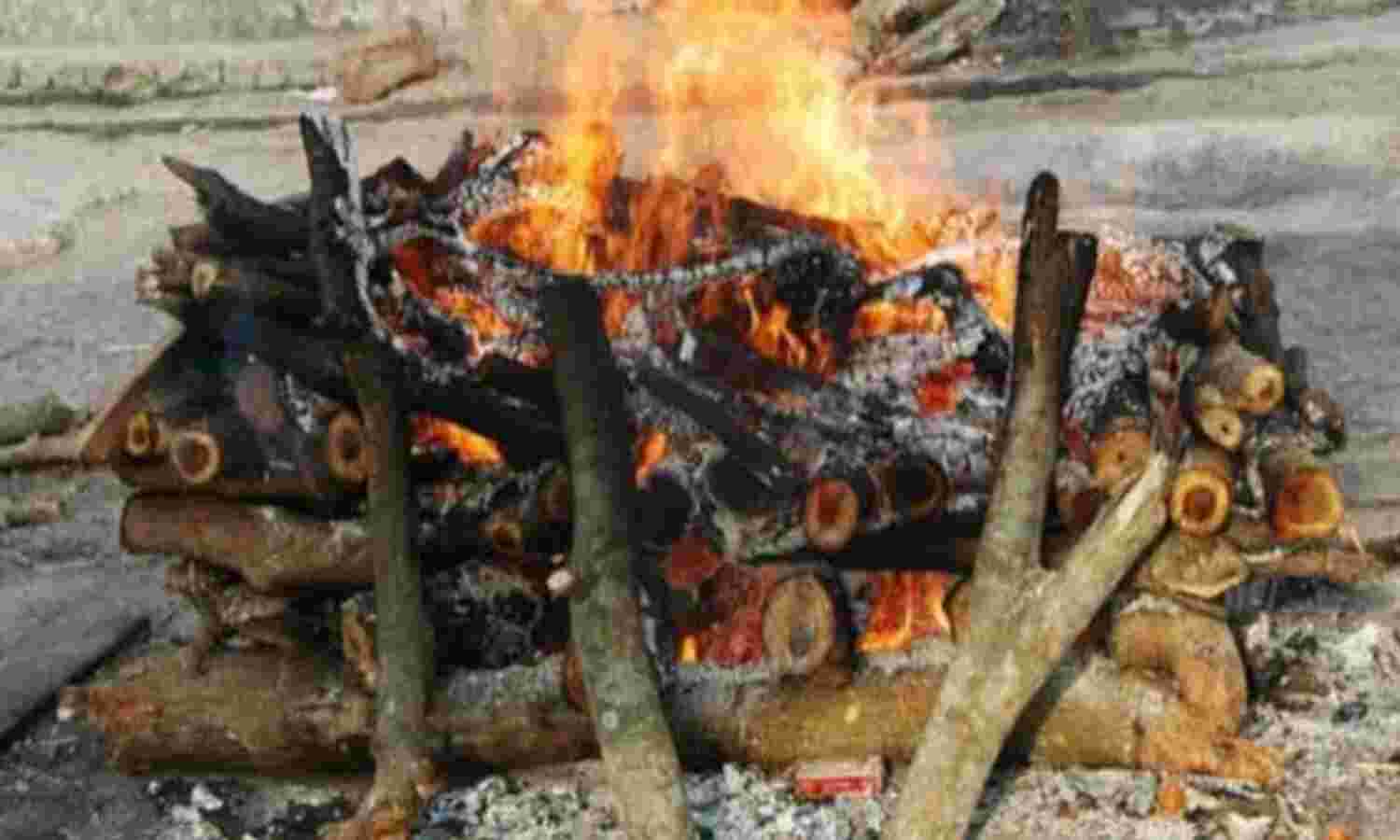 कोरोना से मौत पर अंतिम संस्कार के लिए ग्रामीणों को मिलेंगे 5000 रुपये